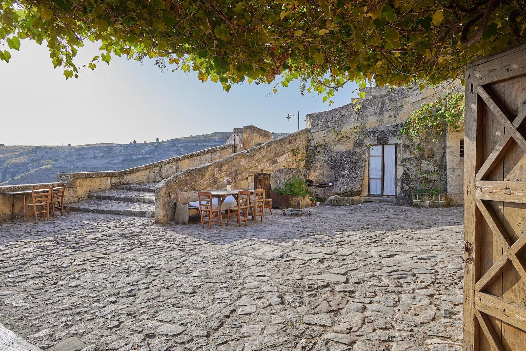 Sextantio Le Grotte Della Civita Matera Esterno foto