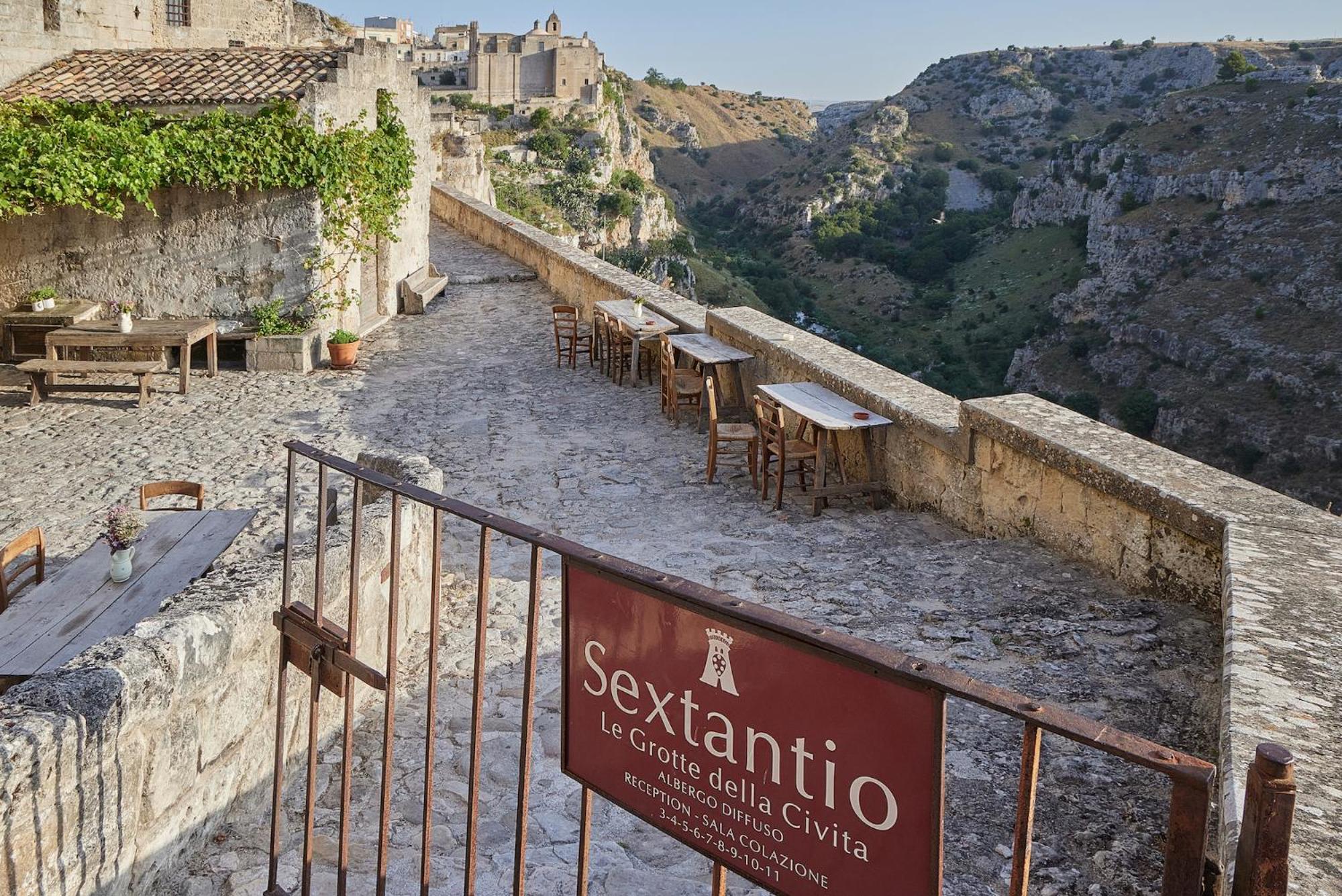 Sextantio Le Grotte Della Civita Matera Esterno foto